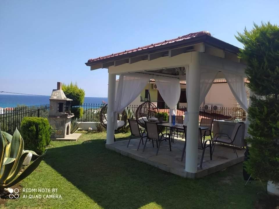 Loretta Maisonettes And Studios خْريسيا أموذيا المظهر الخارجي الصورة